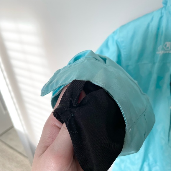 Women’s Ski/Snowbard Jacket - Picture 11 of 11